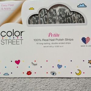 Color Street Petite Nail Strips - Good Night Hiss